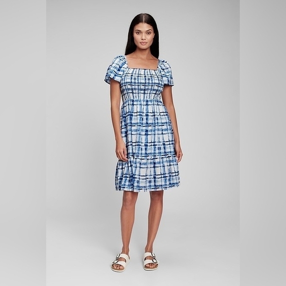 Gap Blue and White Checked Puff-Sleeve Midi Dress With Smocked Bodice - Picture 2 of 9